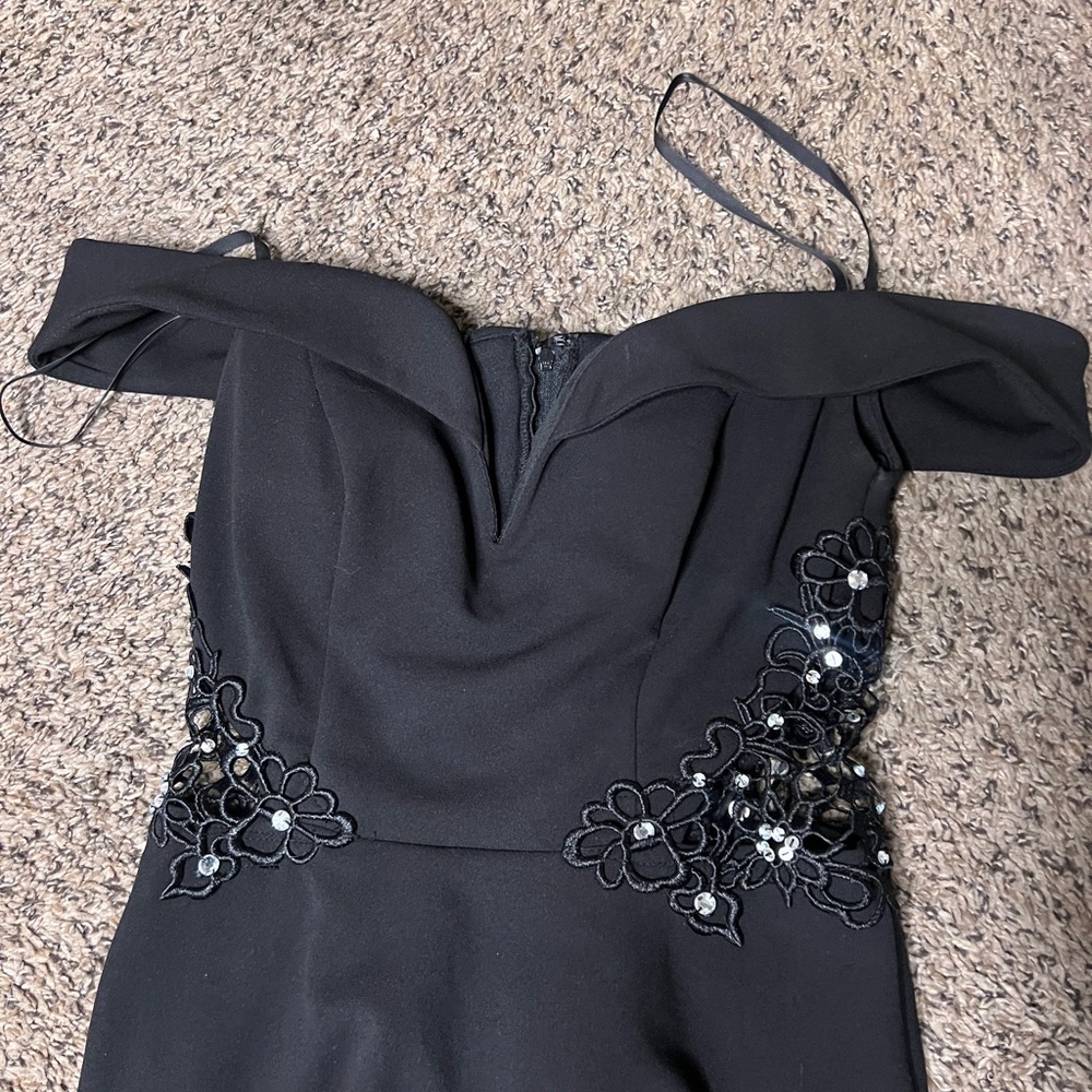 Off-Shoulder Black Evening Dress with Floral Appliqué